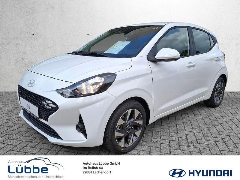 Weiß Neu 2025 Hyundai i10 Trend Kleinwagen | 18.980 € (Fairer Preis) - Bild 1/4