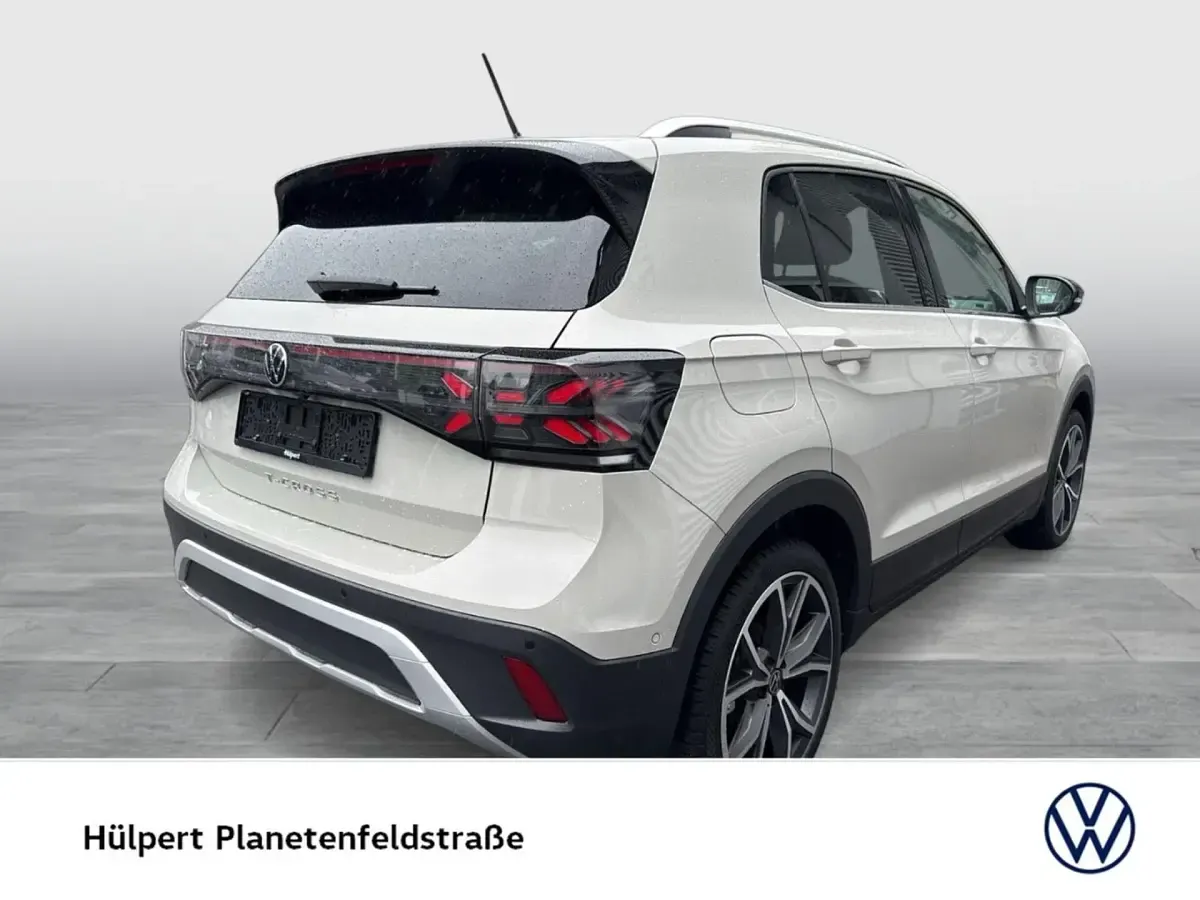Gebraucht VW T-Cross Beats 116 PS (85 kW) 2024 Ascotgrau SUV