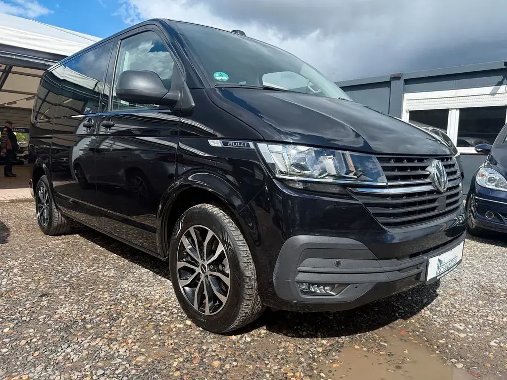 Gebraucht VW Multivan 150 PS (110 kW) 2021 Schwarz Van / Kleinbus