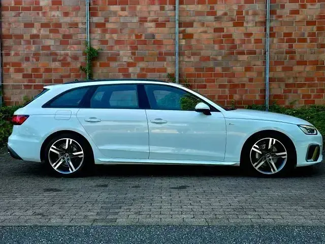 Gebraucht Audi A4 S-Line 204 PS (150 kW) 2023 Weiß Kombi