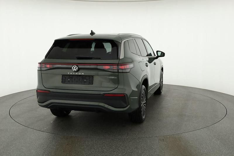 Gebraucht VW Tayron Life 2025 Cipressino grün metallic SUV