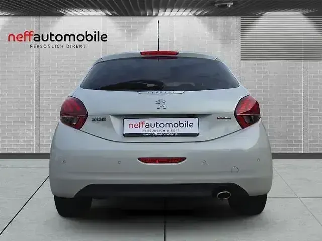 Gebraucht Peugeot 208 GT-line 135 PS (99 kW) 2019 Weiß Kleinwagen