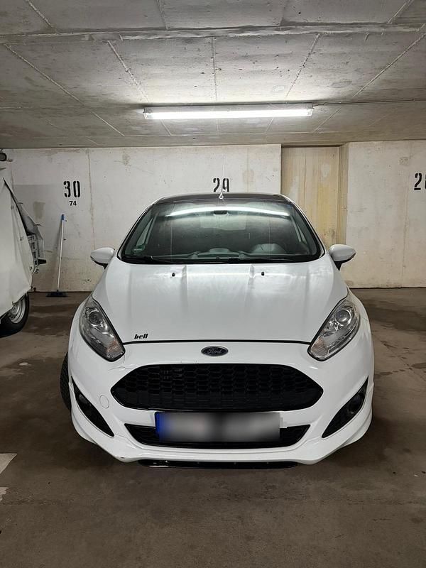 Gebraucht Ford Fiesta ST-Line 101 PS (74 kW) 2017 Weiß Kleinwagen