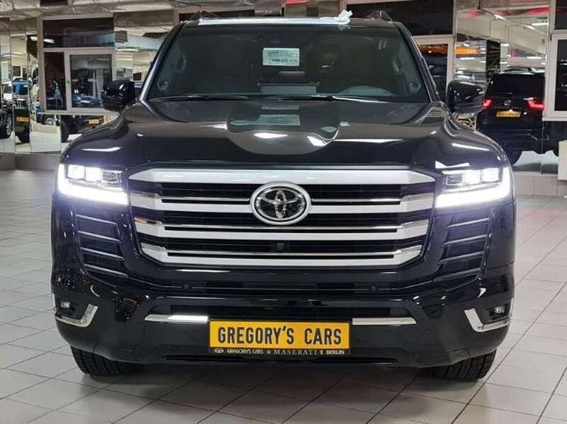 Gebraucht Toyota Land Cruiser 303 PS (222 kW) 2023 Black jet SUV