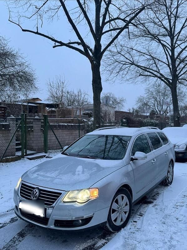 Silber Gebraucht 2008 VW Passat Highline Kombi | 1.800 € (Superpreis) - Bild 1/4