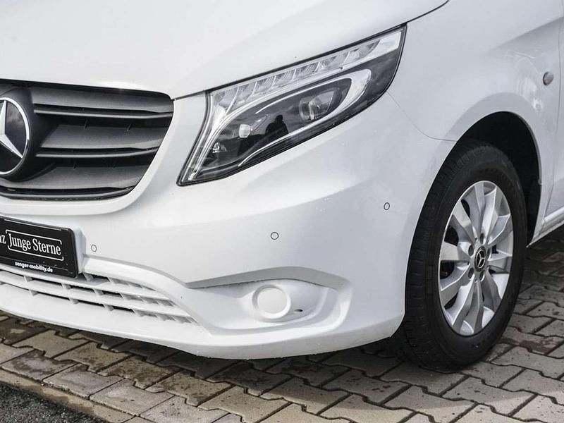 Gebraucht Mercedes Vito 163 PS (119 kW) 2021 Arktikweiß Van