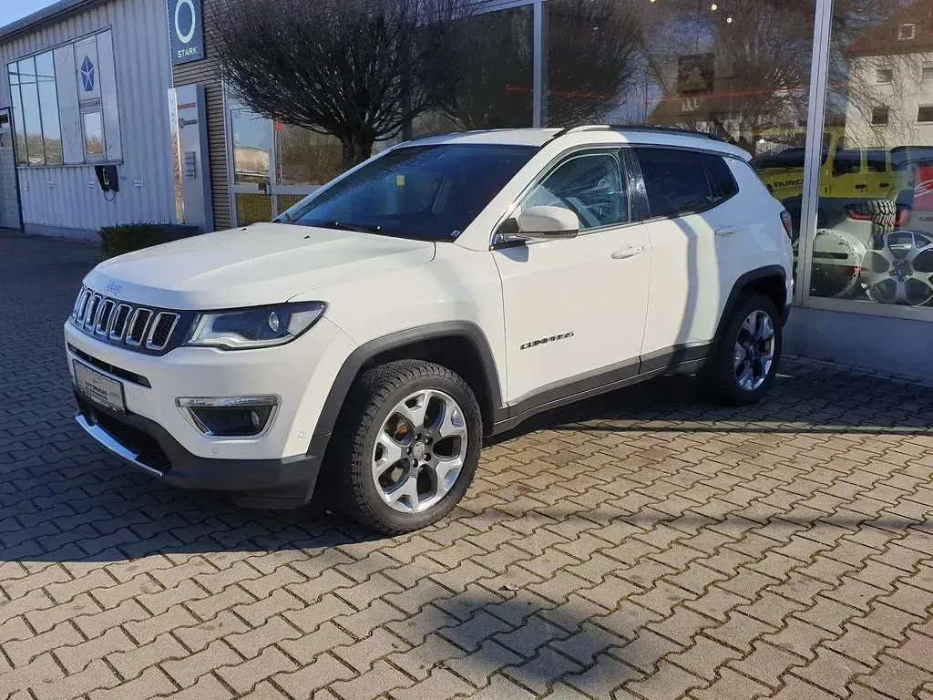 Käytetty Jeep Compass 170 HP (125 kW) 2020 Valkoinen Katumaasturi