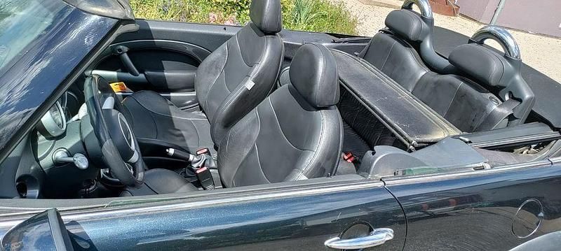 Schwarz Gebraucht 2006 Mini Cooper Cabriolet Cabrio | 5.099 € (Fairer Preis) - Bild 1/4