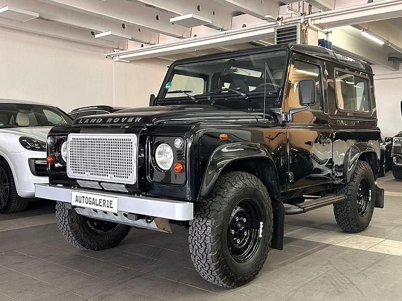 Schwarz Gebraucht 2007 Land Rover Defender S SUV | 35.990 € (Fairer Preis) - Bild 1/4