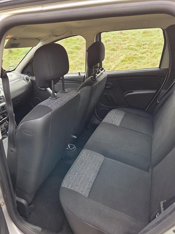 Gebraucht Dacia Duster 104 PS (76 kW) 2012 Silber SUV