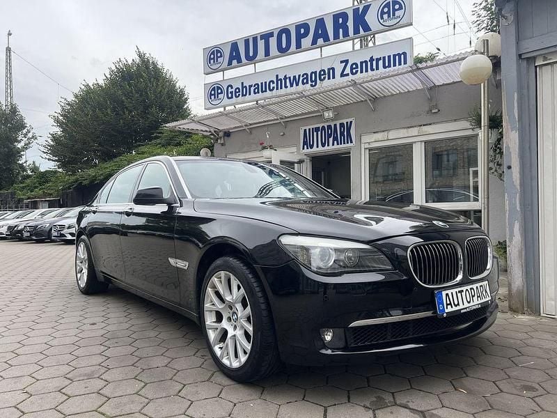 Schwarz Gebraucht 2009 BMW 730 Comfort Edition Limousine | 9.800 € (Fairer Preis) - Bild 1/4