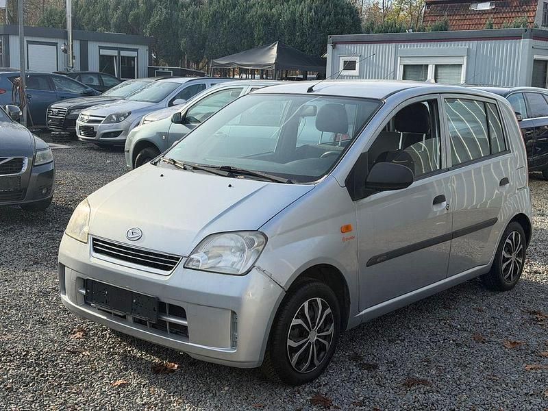 Gebraucht Daihatsu Cuore 58 PS (42 kW) 2005 Silber Kleinwagen