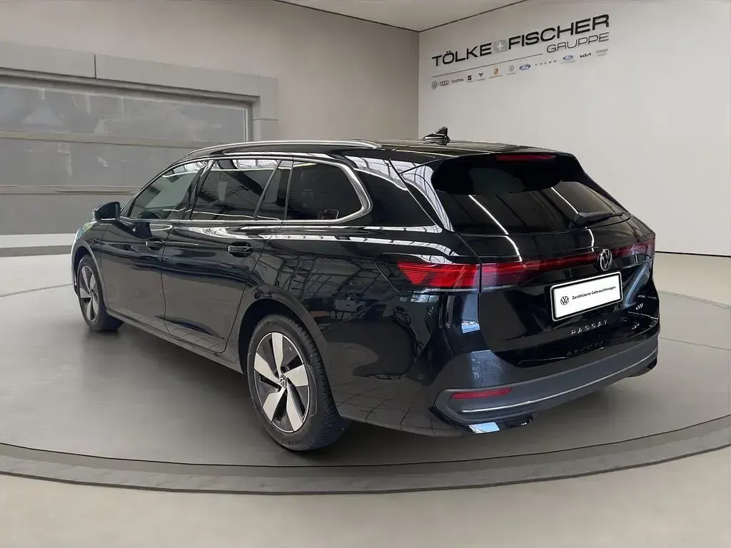 Gebraucht VW Passat Business 150 PS (110 kW) 2025 Schwarz Kombi