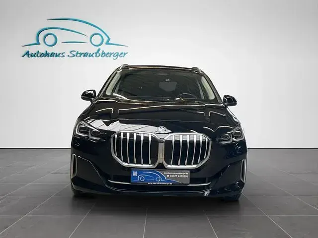 Gebraucht BMW 218 Active Tourer Luxury Line 136 PS (100 kW) 2024 Schwarzkeine angabe Van / Kleinbus