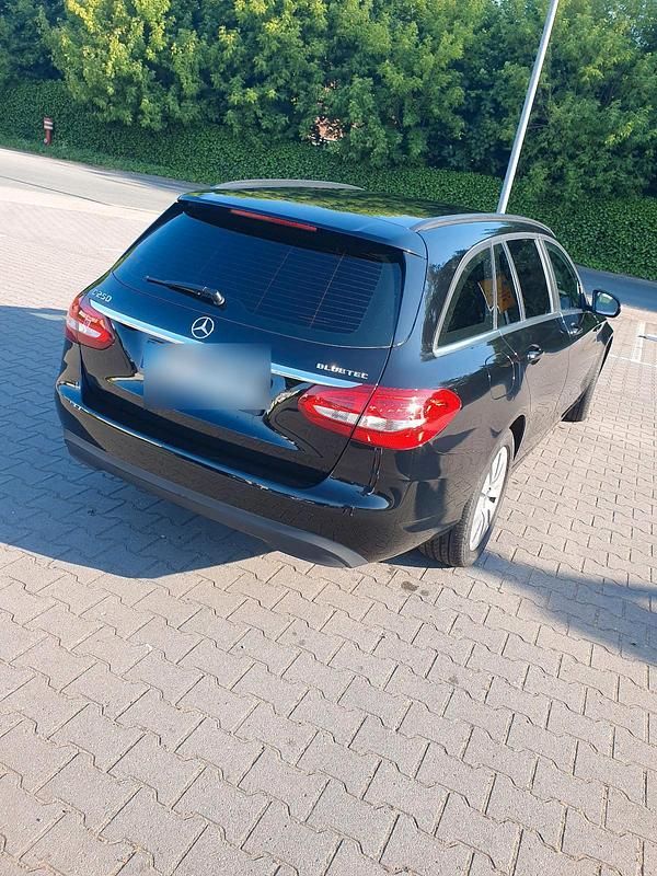 Gebraucht Mercedes C250 204 PS (150 kW) 2015 Schwarz Kombi