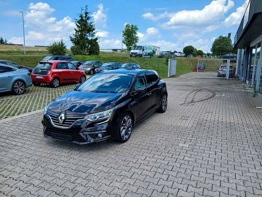 Gebraucht Renault Mégane Intens 73 PS (53 kW) 2018 Schwarz Limousine