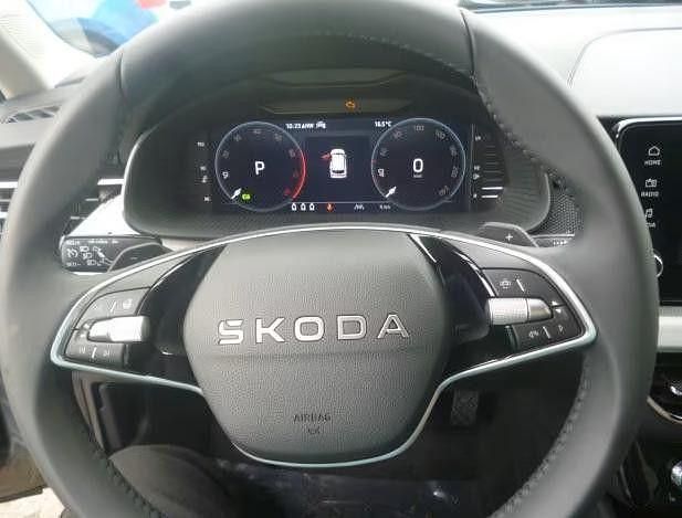 Grau Neu 2025 Skoda Kamiq Selection SUV | 23.440 € (Fairer Preis) - Bild 1/4