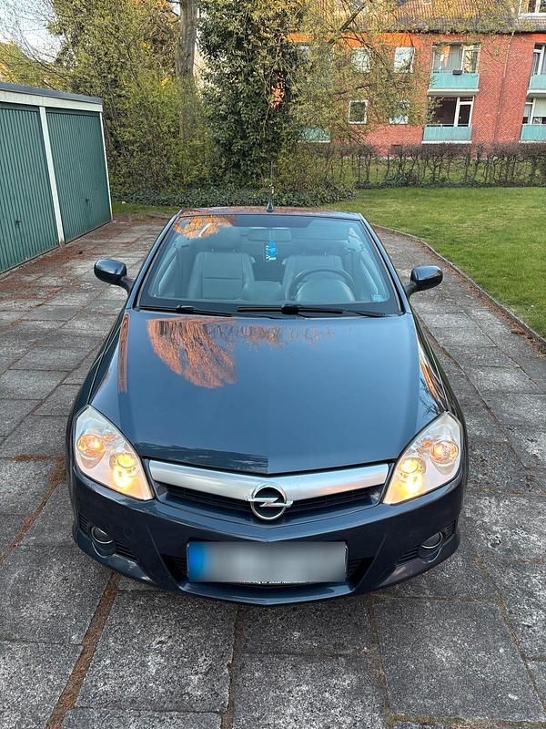 Gebraucht Opel Tigra 125 PS (91 kW) 2006 Blau Cabrio