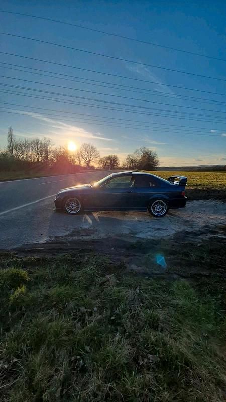 Gebraucht BMW 323 170 PS (125 kW) 1994 Blau Coupé