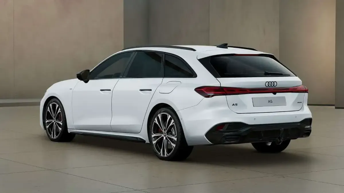 Gebraucht Audi A5 Sport 367 PS (269 kW) 2026 Gletscherweiß metallic Kombi