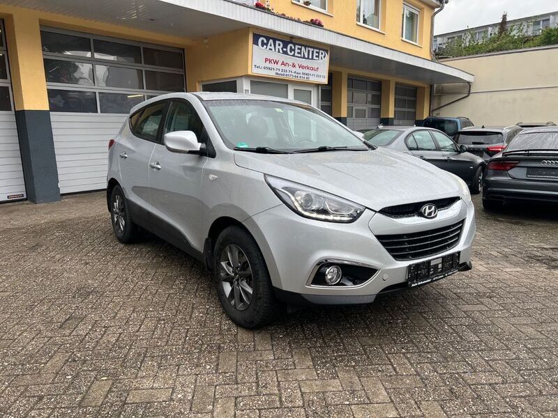 Silber Gebraucht 2015 Hyundai ix35 Finale SUV | 10.950 € (Fairer Preis) - Bild 1/4