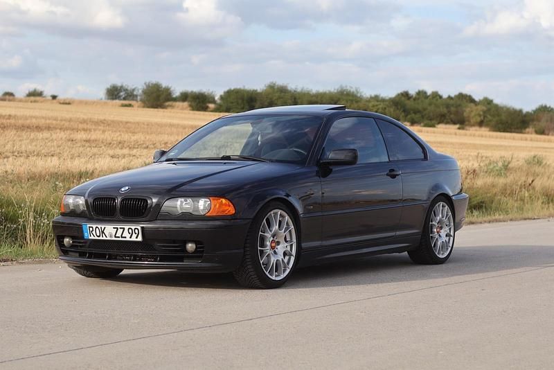 Schwarz Gebraucht 2000 BMW 320 Coupé | 3.990 € (Fairer Preis) - Bild 1/4