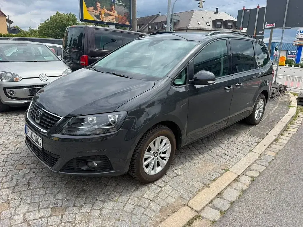 Gebraucht Seat Alhambra Style 177 PS (130 kW) 2020 Grau Van / Kleinbus