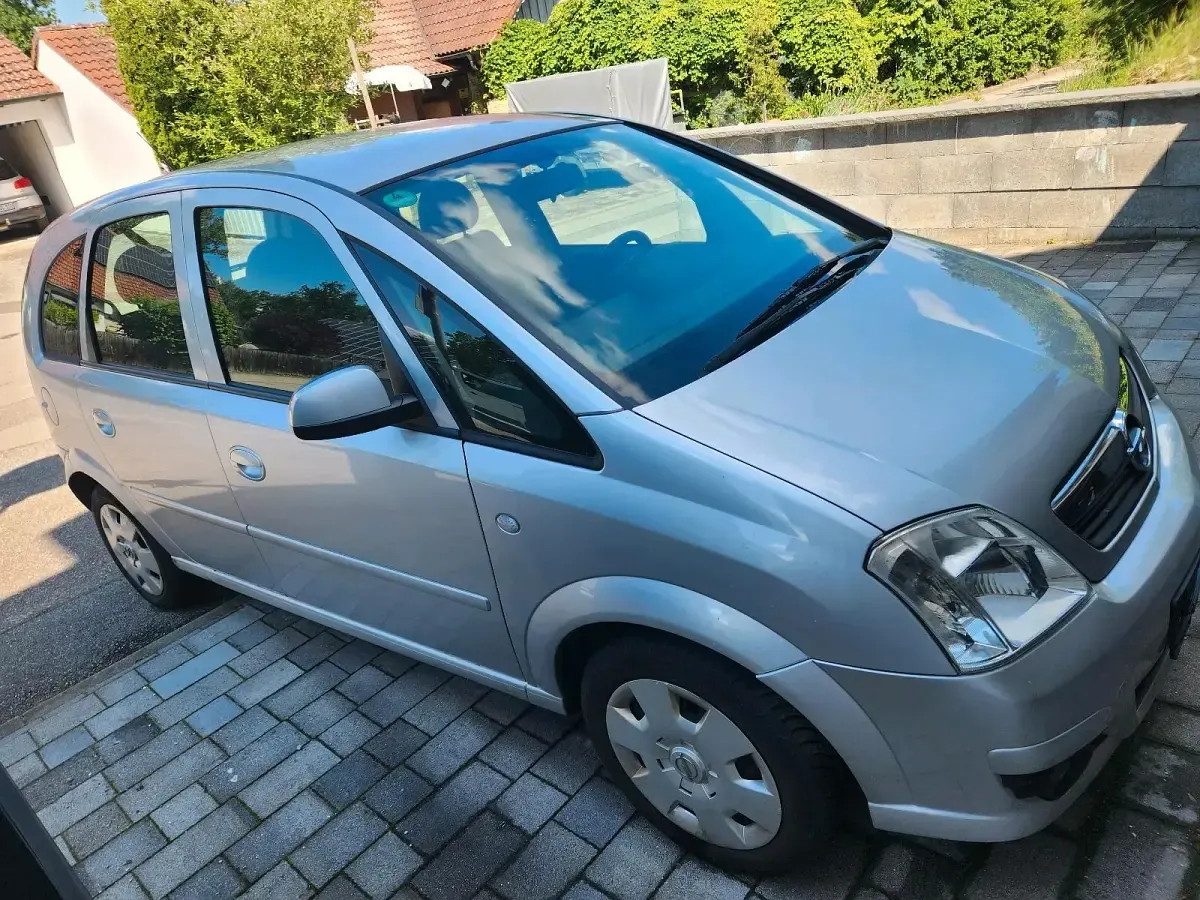 Gebraucht Opel Meriva 105 PS (77 kW) 2005 Silber Van / Kleinbus