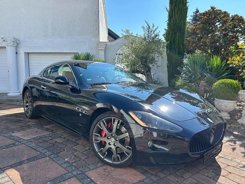 Schwarz Gebraucht 2008 Maserati Granturismo Coupé | 36.800 € (Fairer Preis) - Bild 1/4