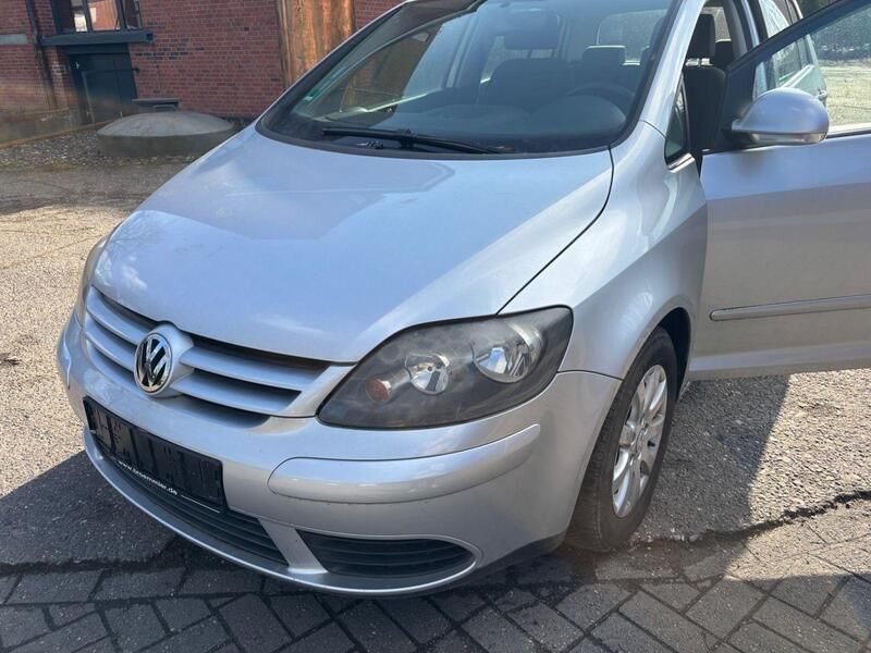 Silber Gebraucht 2006 VW Golf V Comfortline Kleinwagen | 1.900 € (Superpreis) - Bild 1/4