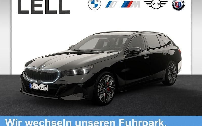 Schwarz Neu 2025 BMW 540 Comfort Edition Kombi | 84.975 € - Bild 1/4