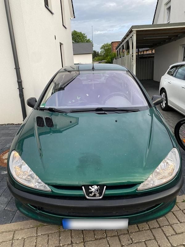 Gebraucht Peugeot 206 75 PS (55 kW) 2001 Grün Kleinwagen