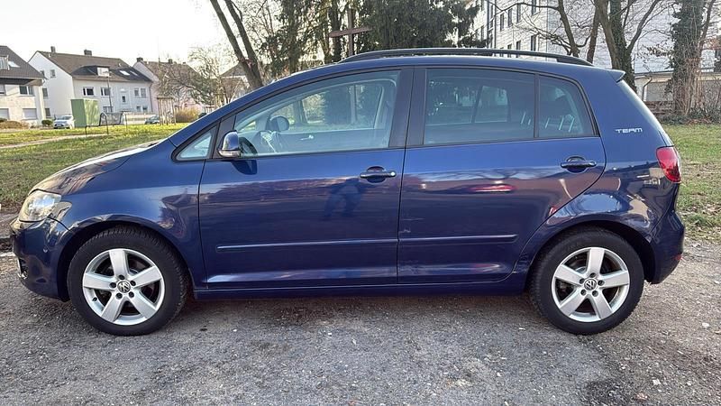 Gebraucht VW Golf Plus Cross Team 105 PS (77 kW) 2011 Blau Van / Kleinbus