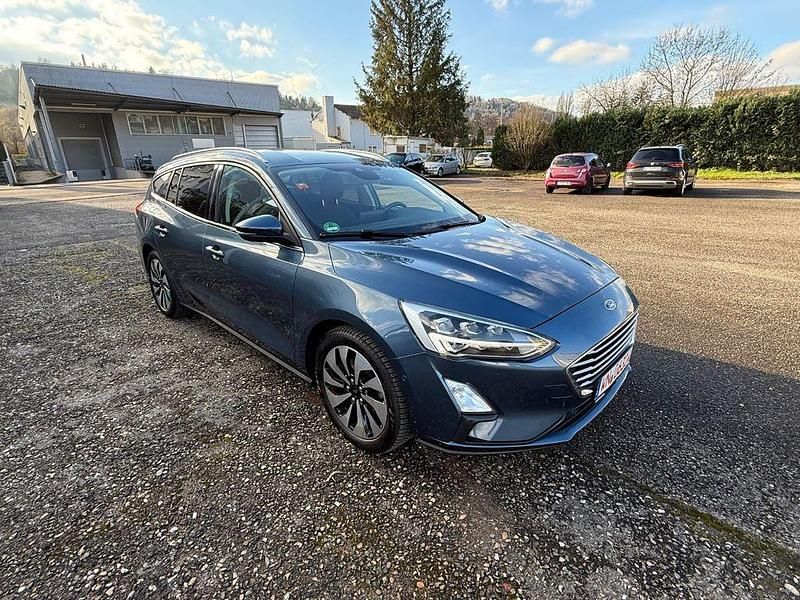 Blau Gebraucht 2019 Ford Focus Cool & Connect Limousine | 11.900 € (Guter Preis) - Bild 1/4