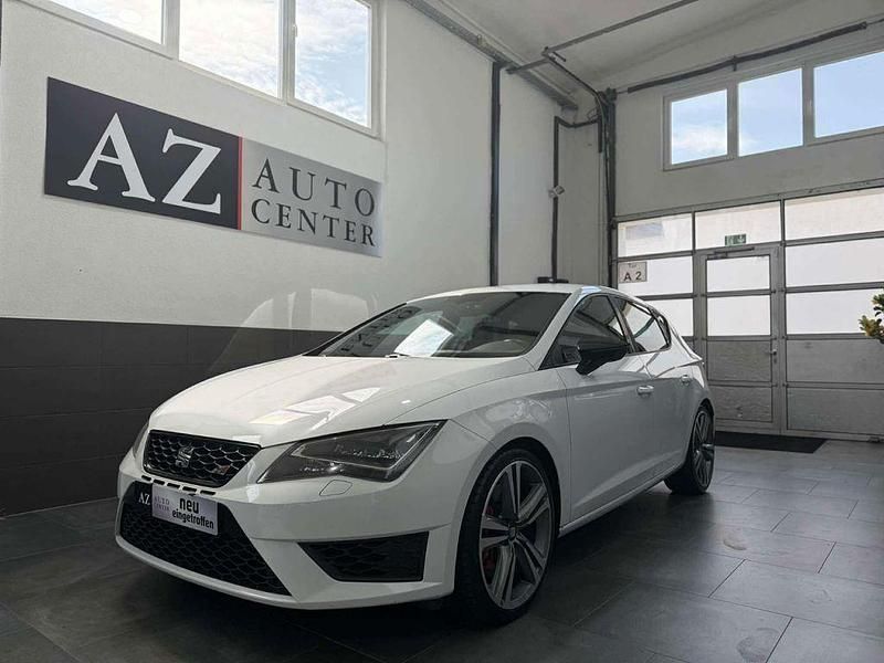 Weiß Gebraucht 2016 Cupra Leon Limousine | 17.950 € (Fairer Preis) - Bild 1/4