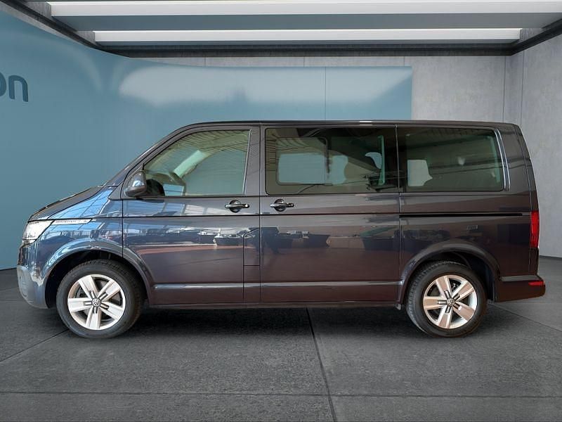 Second-hand VW Multivan 204 CP (150 kW) 2021 Albastru Monovolum