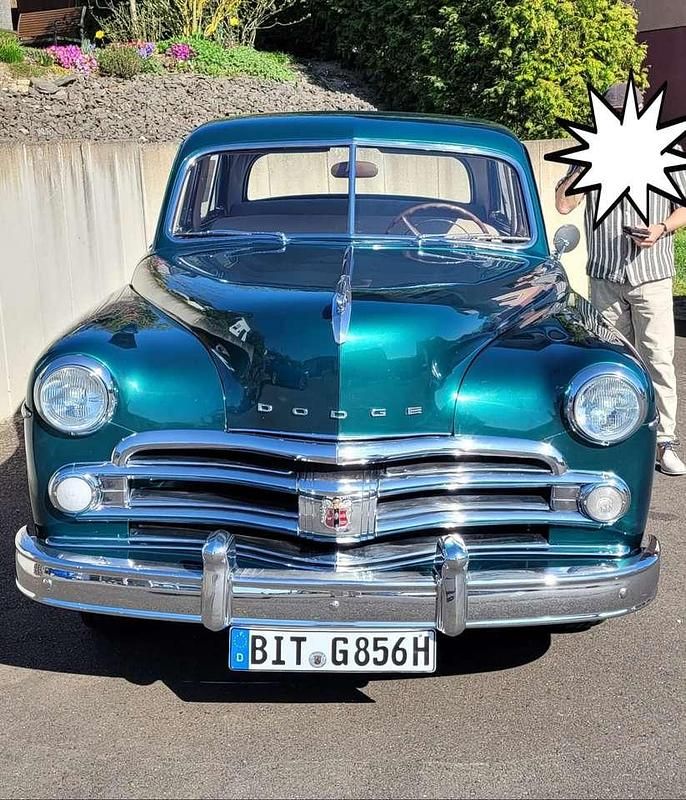 Grün Gebraucht 1950 Dodge Coronet Limousine | 19.950 € - Bild 1/4