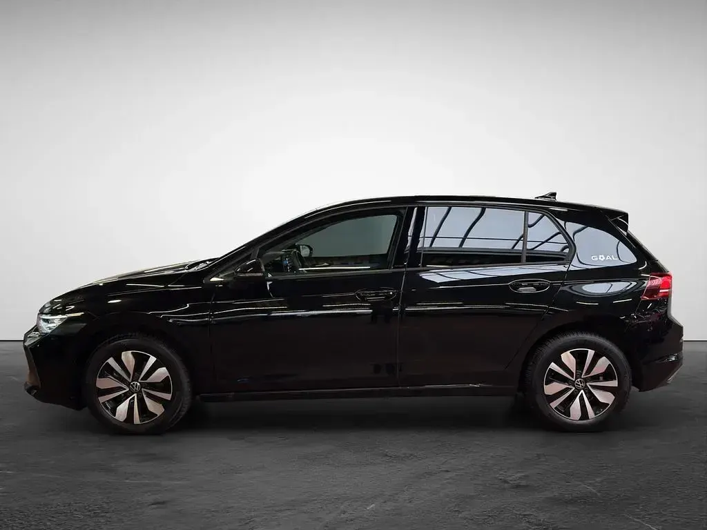 Gebraucht VW Golf VIII Goal 116 PS (85 kW) 2025 Schwarz (grenadillschwarz metallic) Limousine