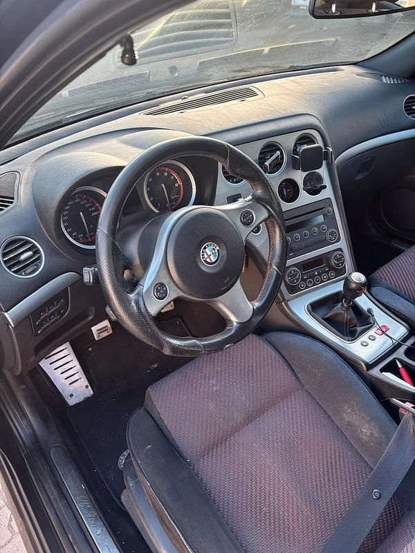 Gebraucht Alfa Romeo 159 185 PS (136 kW) 2010 Schwarz Kombi