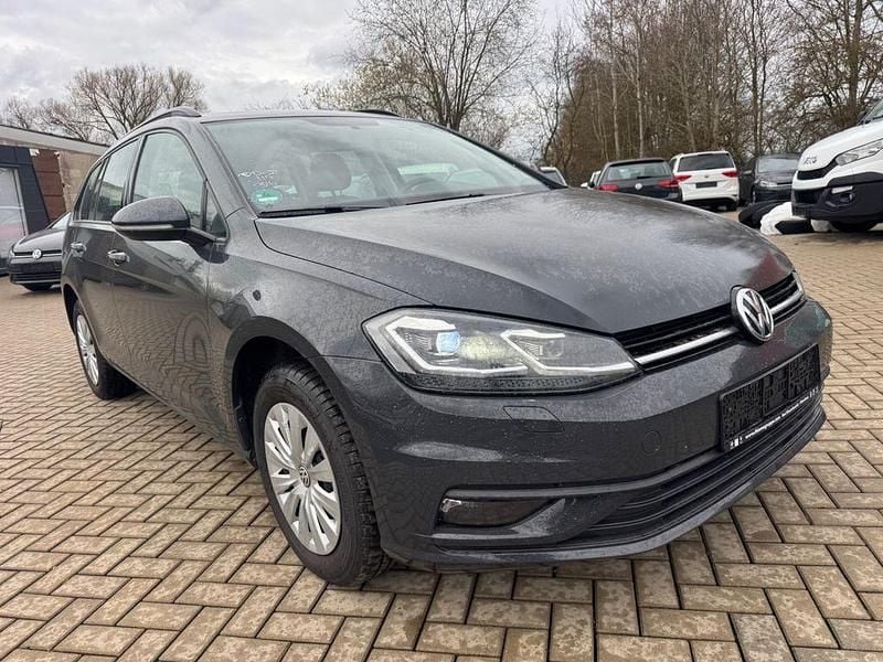 Gebraucht VW Golf VII 116 PS (85 kW) 2019 Grau Kombi