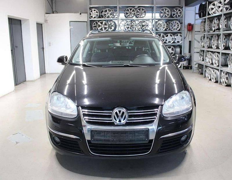 Gebraucht VW Golf V Comfortline 140 PS (102 kW) 2007 Deep black perleffekt Kombi