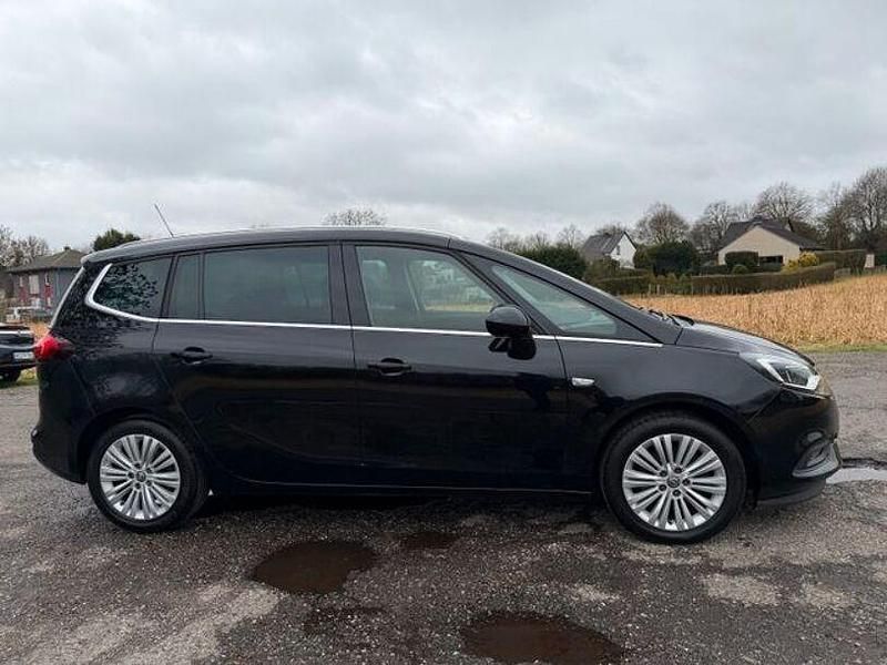 Gebraucht Opel Zafira Business 120 PS (88 kW) 2018 Schwarz Van / Kleinbus