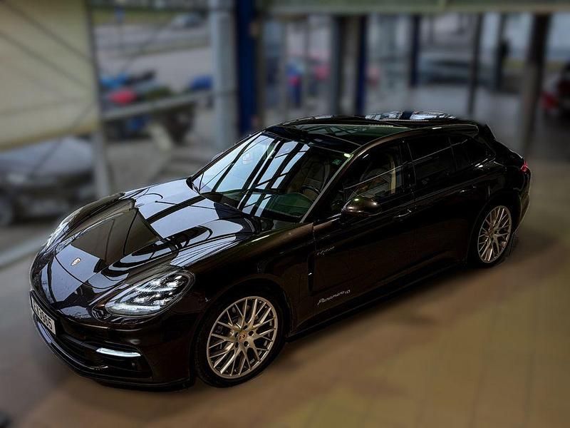 Braun Gebraucht 2020 Porsche Panamera 4 Sport Turismo Limousine | 62.900 € (Etwas zu teuer) - Bild 1/4
