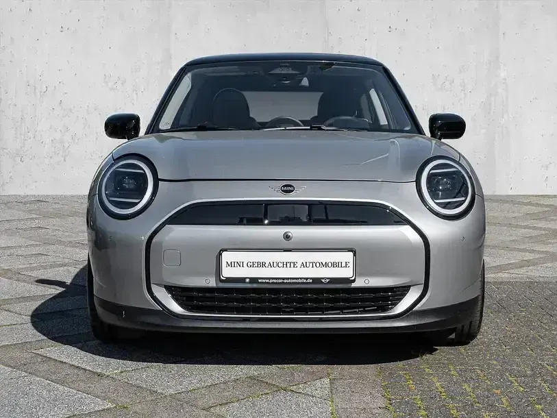 Używany Mini Cooper 135 kW (184 KM) 2025 Srebrny Hatchback