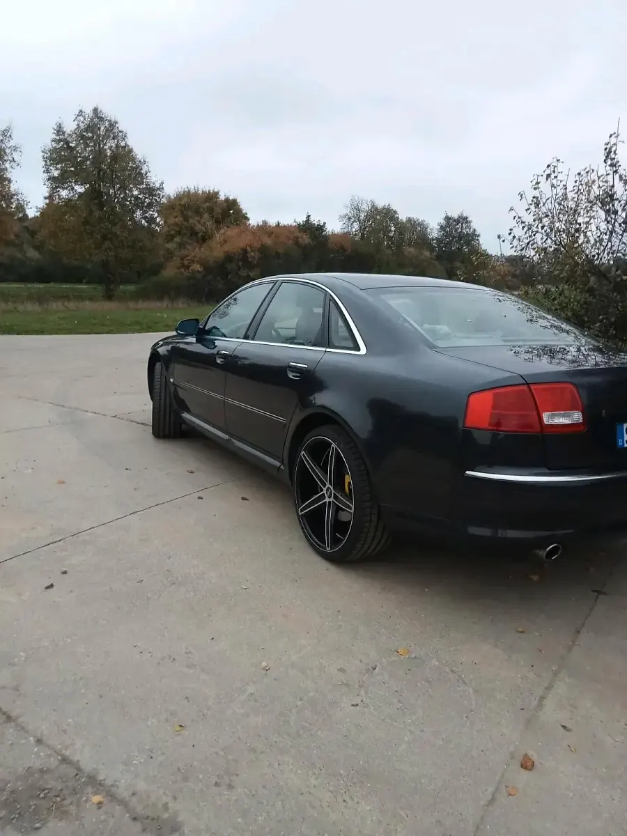 Gebraucht Audi A8 335 PS (246 kW) 2002 Grau Limousine