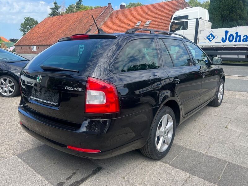 Gebraucht Skoda Octavia Best of 140 PS (102 kW) 2013 Schwarz Kombi