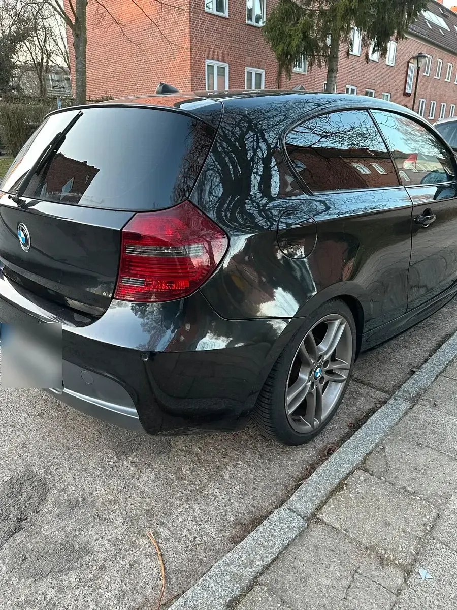 Gebraucht BMW 123 204 PS (150 kW) 2010 Schwarz Kleinwagen