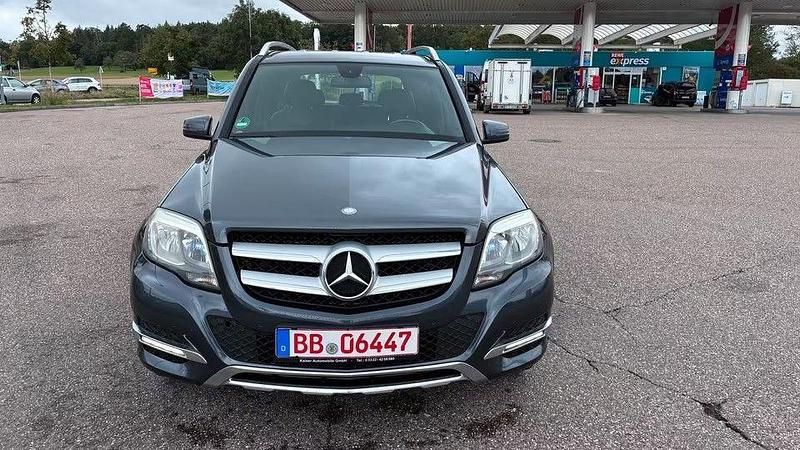 Grau Gebraucht 2012 Mercedes GLK200 SUV | 11.500 € (Fairer Preis) - Bild 1/4