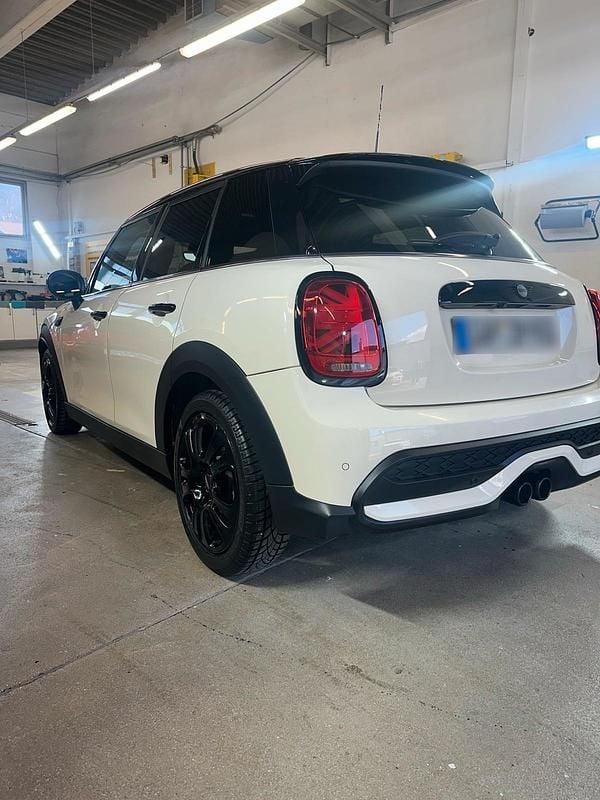 Używany Mini Cooper S 178 KM (130 kW) 2022 Biały Hatchback