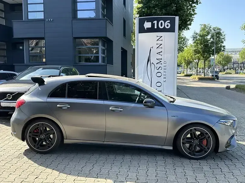 Gebraucht Mercedes A45 AMG AMG 422 PS (310 kW) 2025 Mountaingrau magno Kleinwagen
